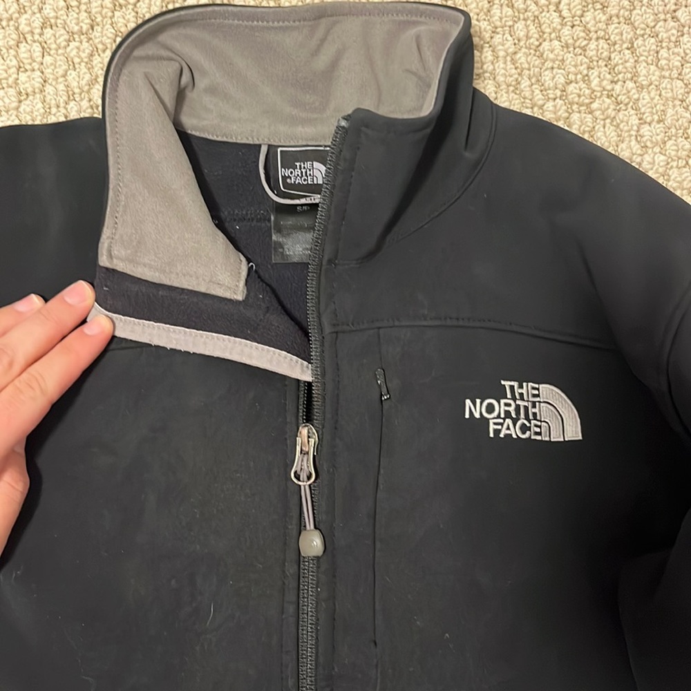 Womens north face weather-resistant jacket
